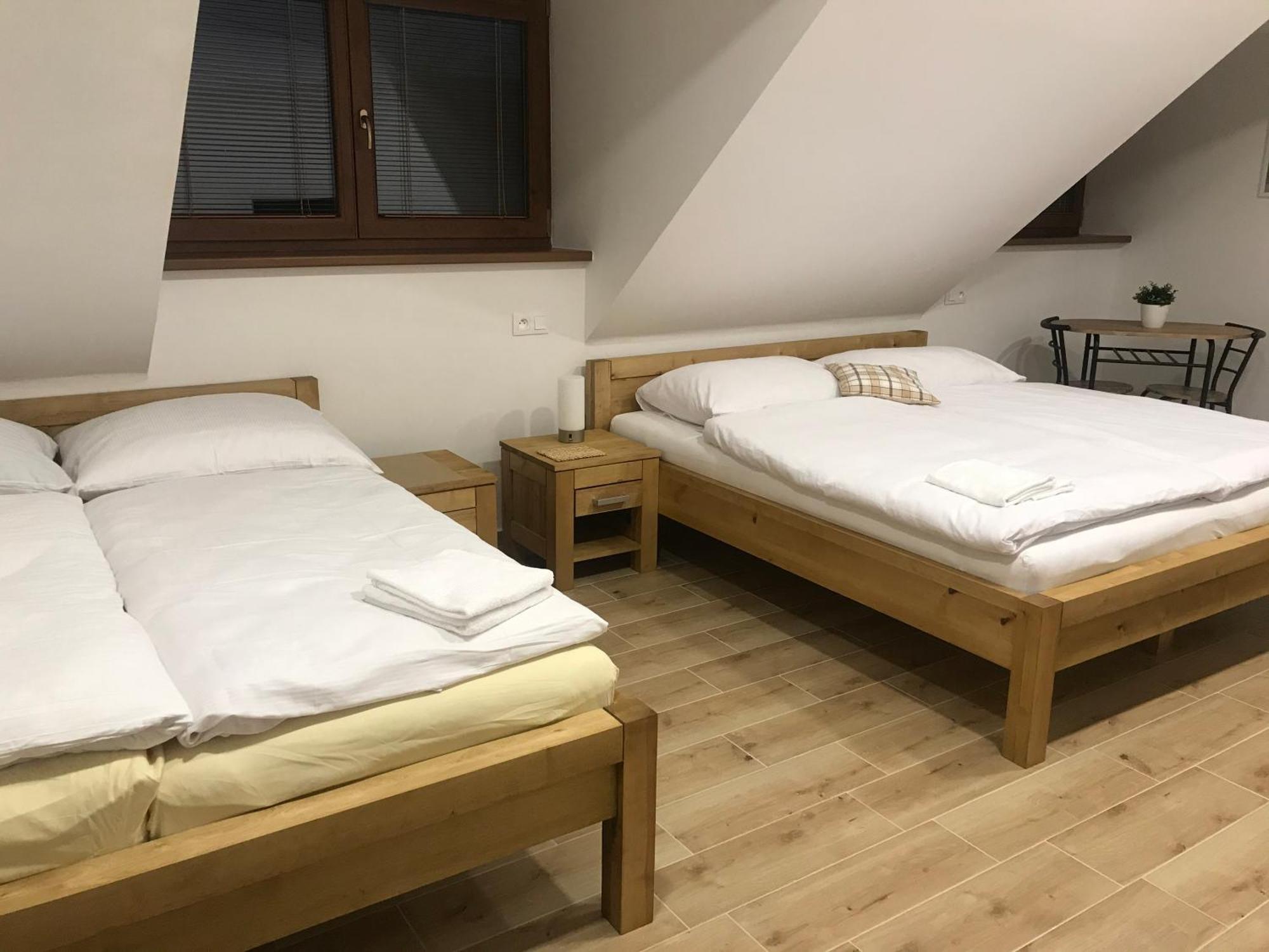 Penzion U Kostela Kuzelov Luaran gambar